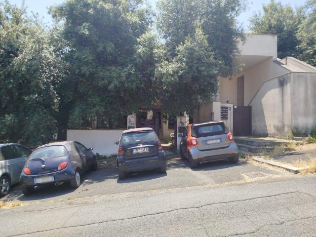 Appartamento in vendita di 90 m² in Via Virgilio Testa, 16