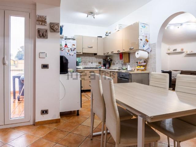 Appartamento in vendita di 90 m² in Via Vittorio Alpe