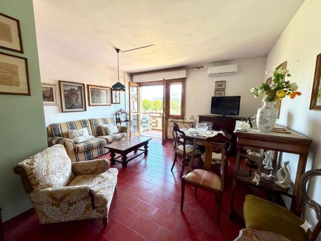 Appartamento in vendita di 90 m² in Via Vittorio Bachelet