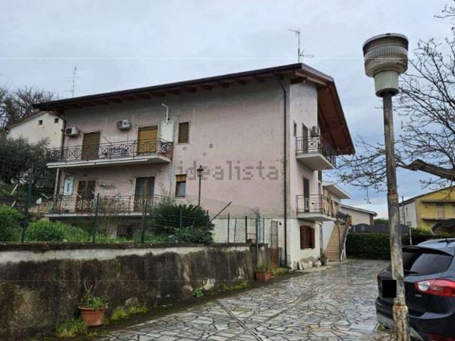 Appartamento in vendita di 90 m² in Via Vittorio Bachelet