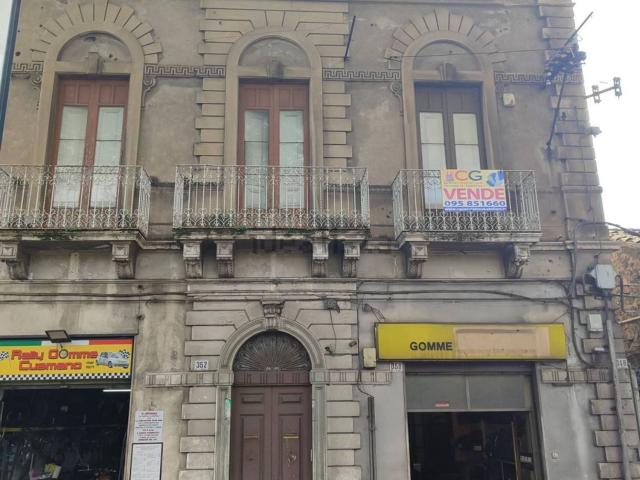 Appartamento in vendita di 90 m² in Via Vittorio Emanuele, 352