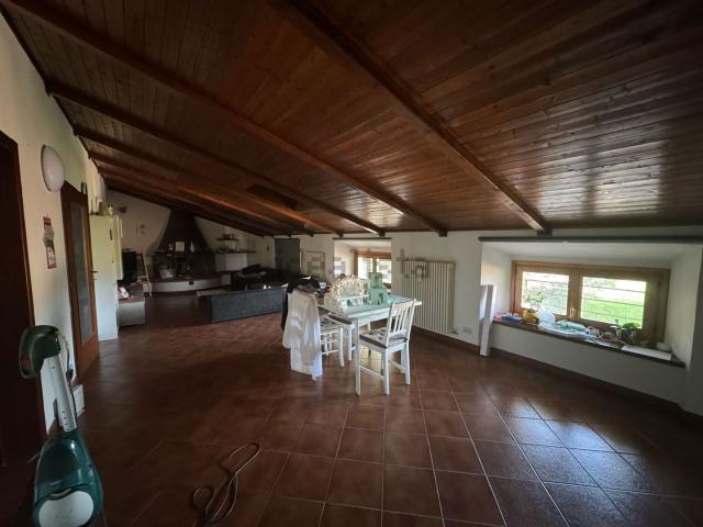 Appartamento in vendita di 90 m² in Via Vittorio Prandi, 28