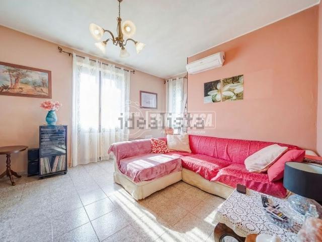 Appartamento in vendita di 90 m² in Via XXV Aprile, 41