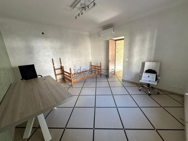 Appartamento in vendita di 90 m² in Via Zara