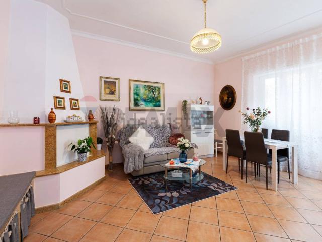 Appartamento in vendita di 90 m² in Via A. Casella, 4