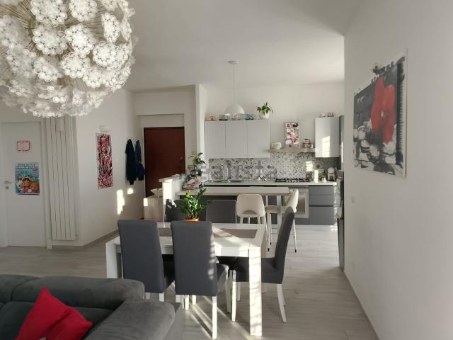Appartamento in vendita di 90 m² in Via A. Tassoni