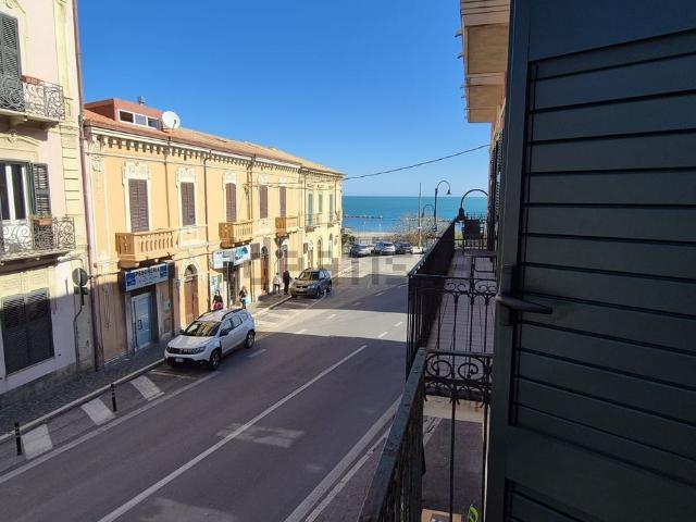 Appartamento in vendita di 90 m² in Via A. Vespucci, 2