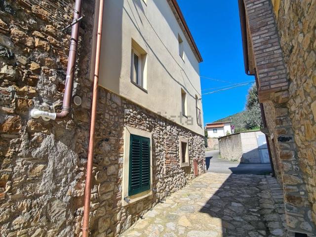 Appartamento in vendita di 90 m² in Via A. Volta