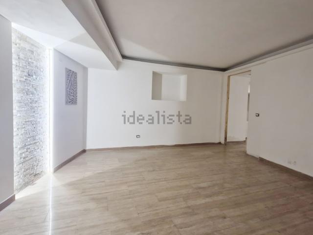 Appartamento in vendita di 90 m² in Via Acciaioli