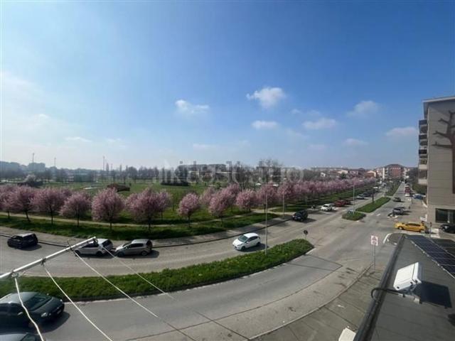 Appartamento in vendita di 90 m² in Via Adamello