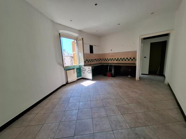 Appartamento in vendita di 90 m² in Via Adelaide Cairoli, 6