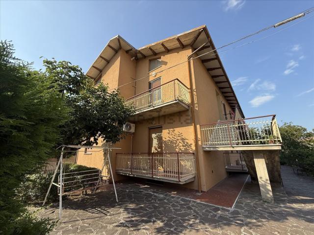 Appartamento in vendita di 90 m² in Via Alcide De Gasperi, 6