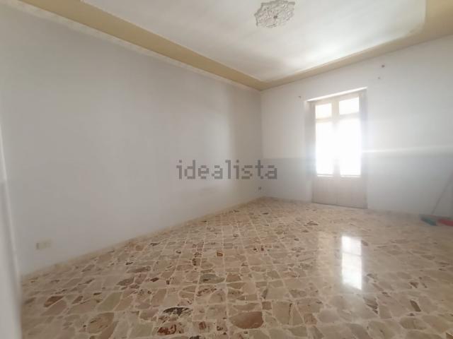 Appartamento in vendita di 90 m² in Via Alcide De Gasperi