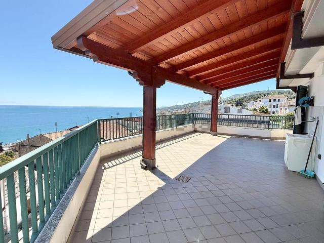 Appartamento in vendita di 90 m² in Via Aldo Moro, 2