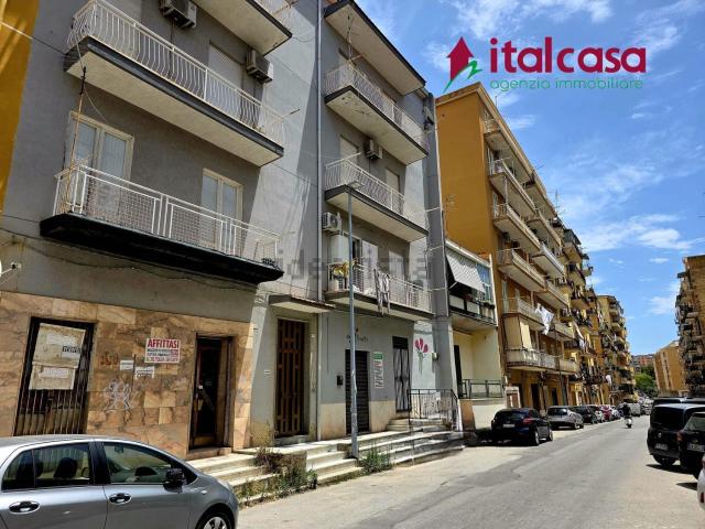 Appartamento in vendita di 90 m² in Via Alessandro Manzoni
