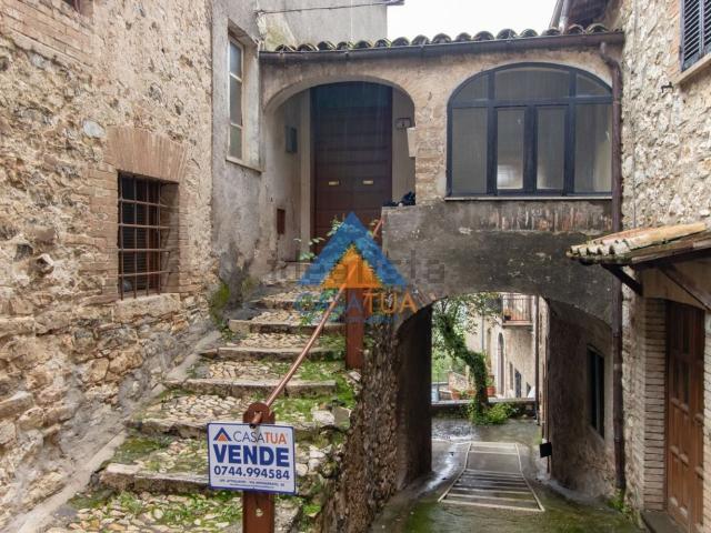 Appartamento in vendita di 90 m² in Via Alessandro degli Atti, 2