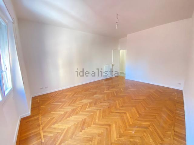 Appartamento in vendita di 90 m² in Via Alessandro Volta, 36