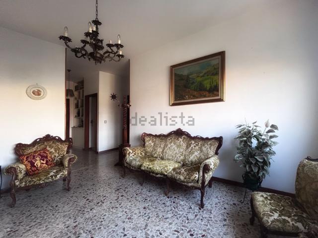 Appartamento in vendita di 90 m² in Via Alfredo Ascoli