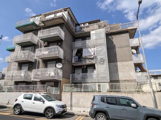 Appartamento in vendita di 90 m² in Via Alfredo Rampi
