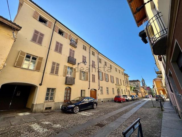 Appartamento in vendita di 90 m² in Via Amedeo Avogadro di Quaregna, 26