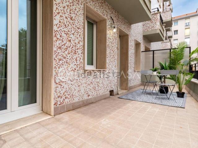 Appartamento in vendita di 90 m² in Via Andrea Costa, 27