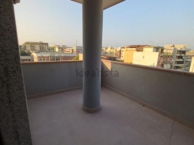 Appartamento in vendita di 90 m² in Via Andrea Capozzi