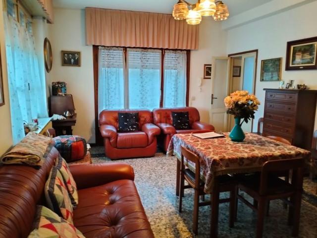 Appartamento in vendita di 90 m² in Via Angelo Canossi, 14