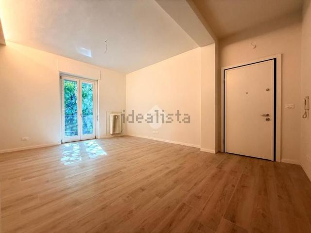 Appartamento in vendita di 90 m² in Via Angelo Inganni, 11
