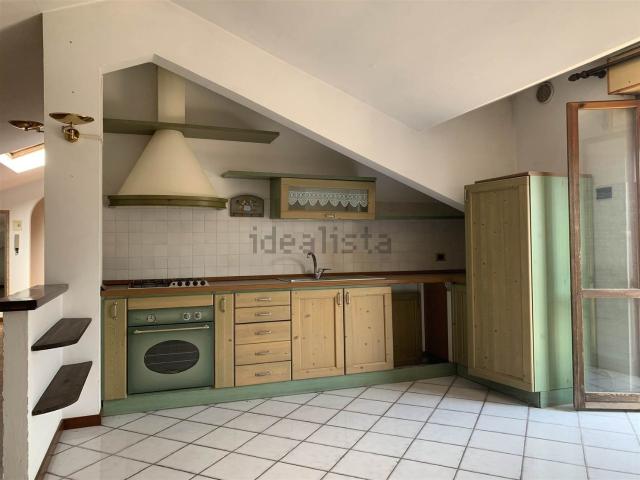 Appartamento in vendita di 90 m² in Via Angelo Piancatelli, 60