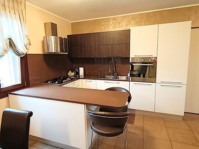 Appartamento in vendita di 90 m² in Via Angeli, 56