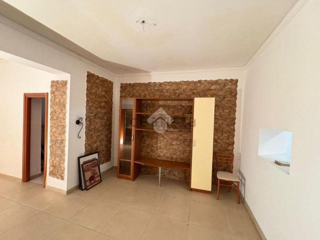 Appartamento in vendita di 90 m² in Via Antonio Marinuzzi, 127