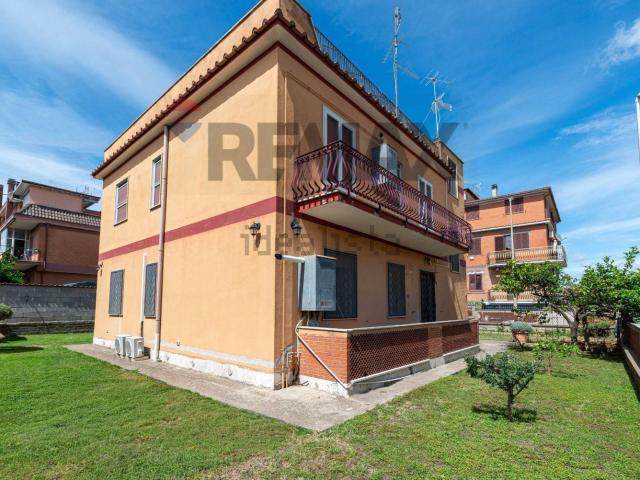 Appartamento in vendita di 90 m² in Via Antonio da Viterbo