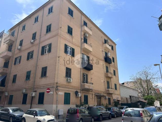 Appartamento in vendita di 90 m² in Via Antonio Lavaggi, 10