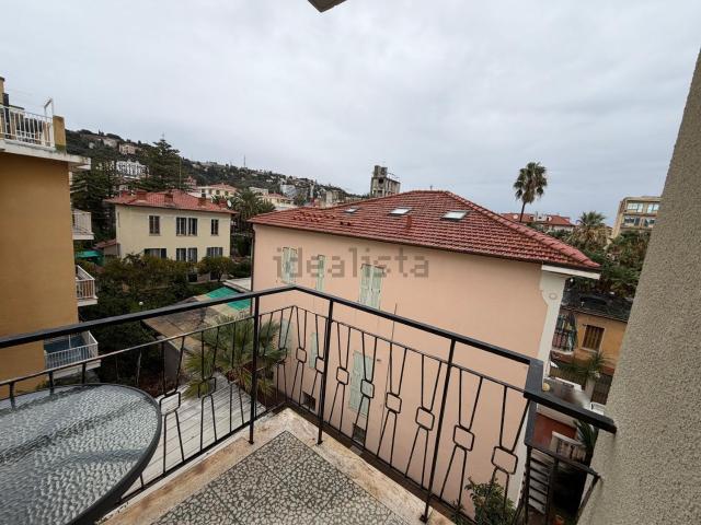 Appartamento in vendita di 90 m² in Via Assisi, 22