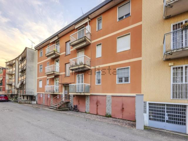 Appartamento in vendita di 90 m² in Via Arona, 6