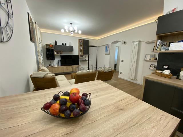 Appartamento in vendita di 90 m² in Via Aristide Vivarelli, 3
