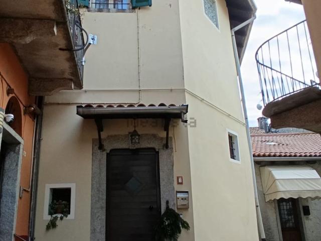 Appartamento in vendita di 90 m² in Via B. Besozzi, 3