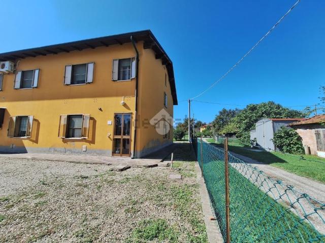 Appartamento in vendita di 90 m² in Via Bassa, 546