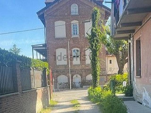 Appartamento in vendita di 90 m² in Via Basse Sant&apos Anna, 9