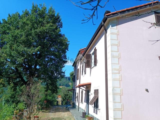 Appartamento in vendita di 90 m² in Via Biscaccia, 53