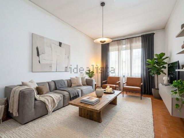Appartamento in vendita di 96 m² in Via Bisentina
