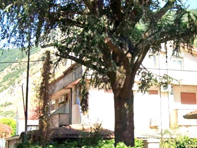 Appartamento in vendita di 90 m² in Via Boccaccio