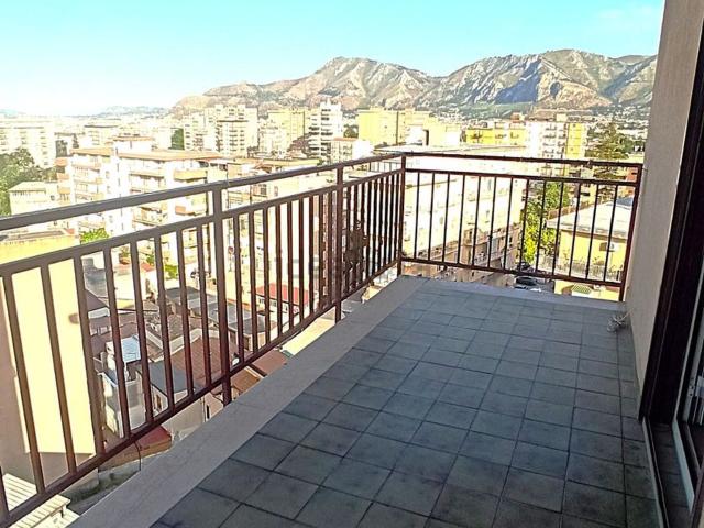 Appartamento in vendita di 90 m² in Via Bragaglia Marinella, 10