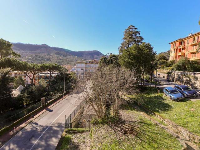 Appartamento in vendita di 90 m² in Via Buonincontri