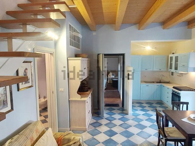 Appartamento in vendita di 90 m² in Via C. Colombo