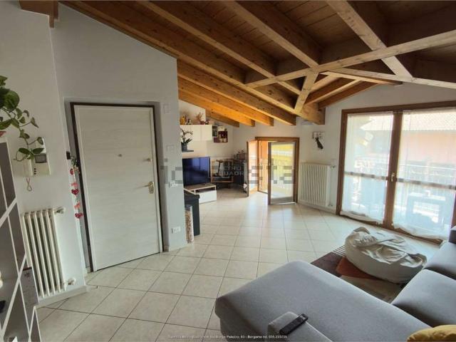 Appartamento in vendita di 90 m² in Via C. Vitali, 16