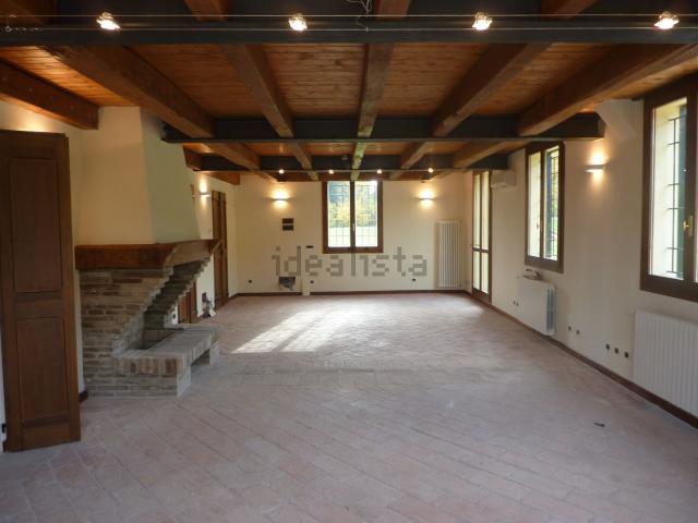 Appartamento in vendita di 90 m² in Via Cà Rosa, 3