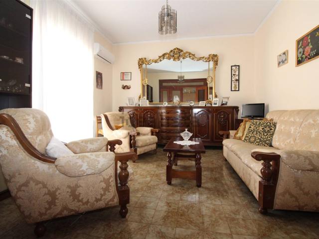 Appartamento in vendita di 90 m² in Via Camarina