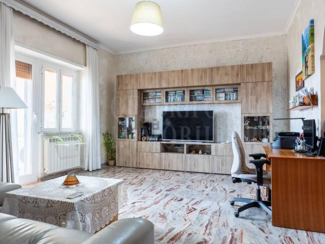 Appartamento in vendita di 90 m² in Via Camillo Costanzo, 13