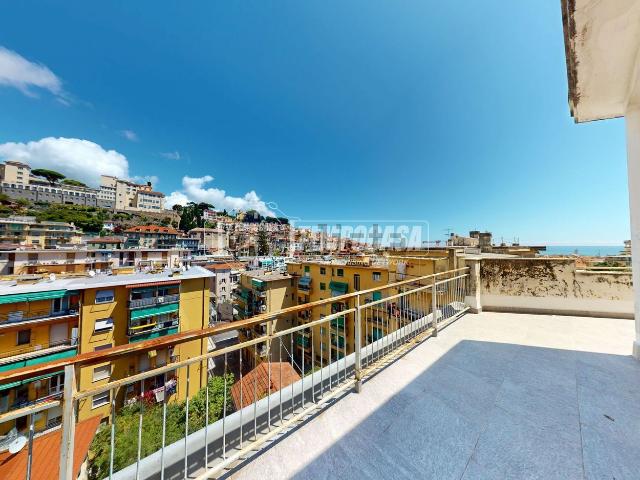 Appartamento in vendita di 90 m² in Via Caduti del Lavoro, 28
